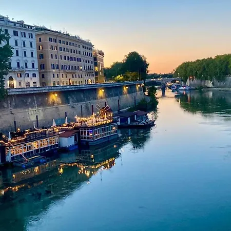 Lägenhet Close To The Coloseum, 2 Minutes Walk From Metro A