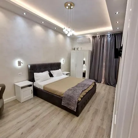Apartment Close To The Coloseum, 2 Minutes Walk From Metro A *