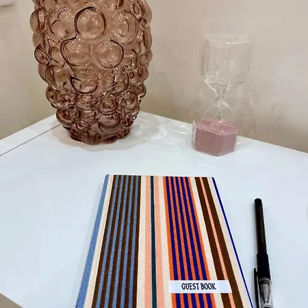 Close To The Coloseum, 2 Minutes Walk From Metro A *