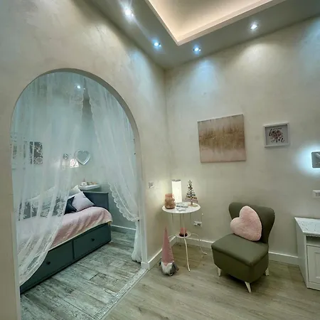 Close To The Coloseum, 2 Minutes Walk From Metro A *